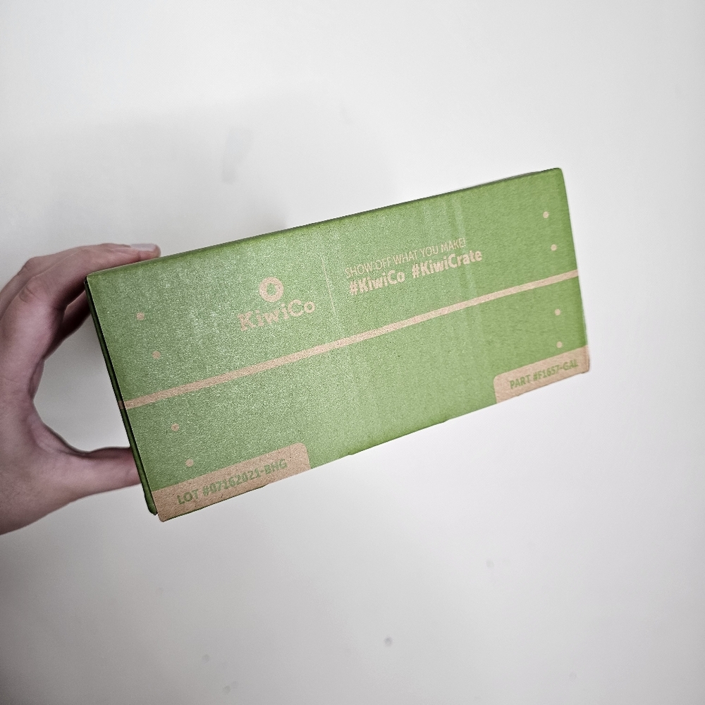UNOPENED Kiwi Co kiwi crate "Exploring Stars" kit - Picture 3 of 5